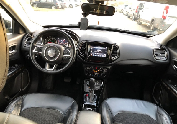 Jeep Compass cena 58000 przebieg: 274700, rok produkcji 2017 z Szamotuły małe 277